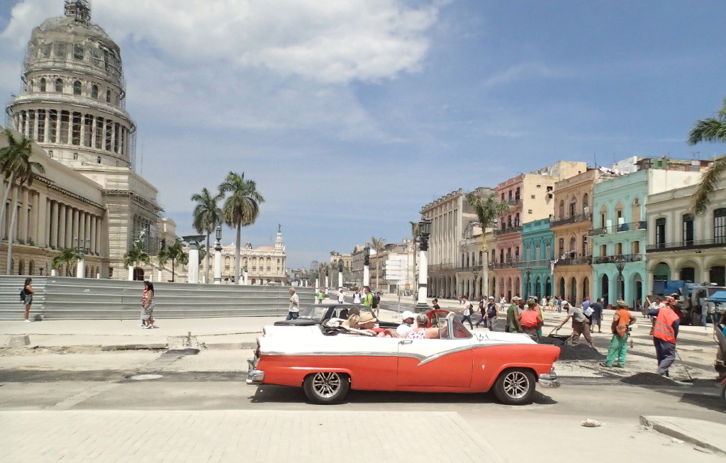 El Capitolio in the old centre